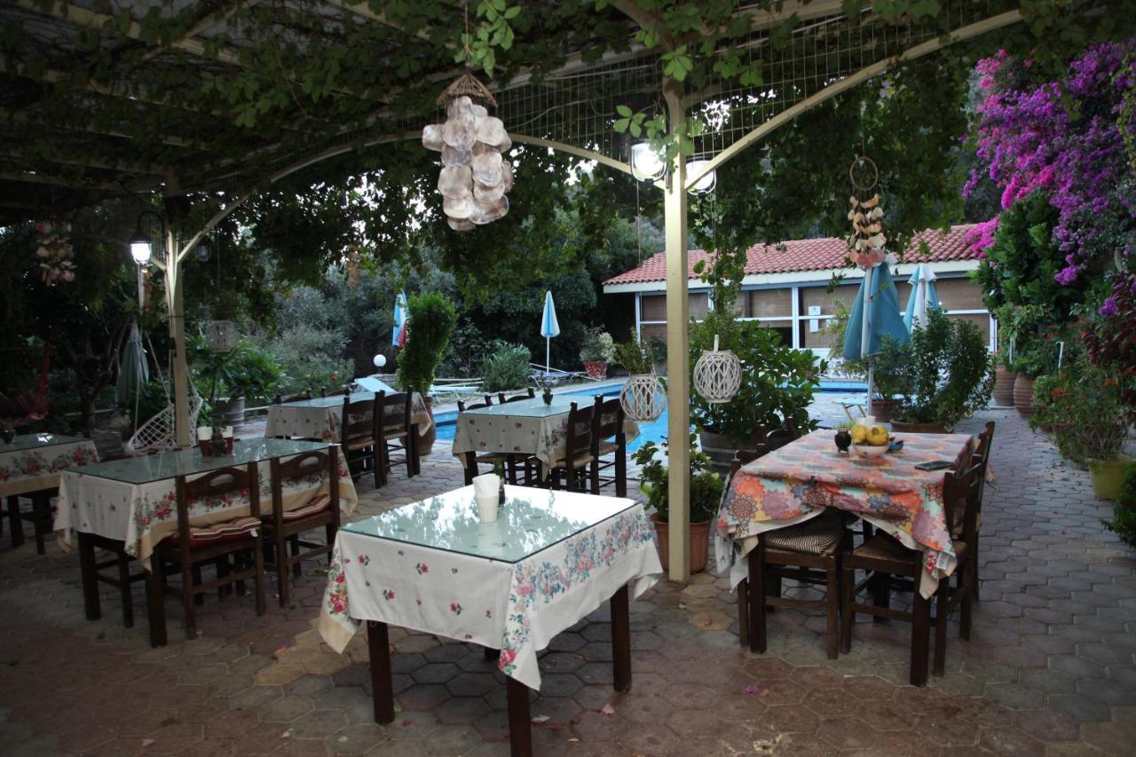 Sunrise Hotel & Apartments Rodhákinon Ngoại thất bức ảnh