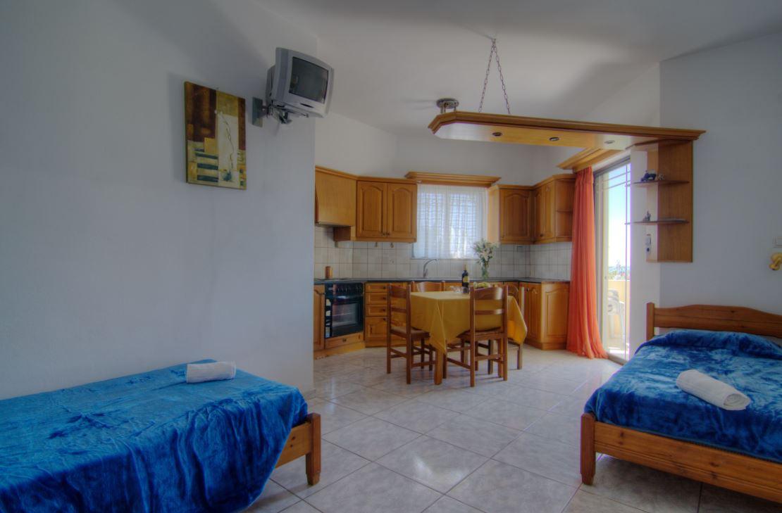 Sunrise Hotel & Apartments Rodhákinon Ngoại thất bức ảnh